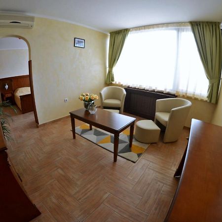 סופיה Central West Hotel מראה חיצוני תמונה