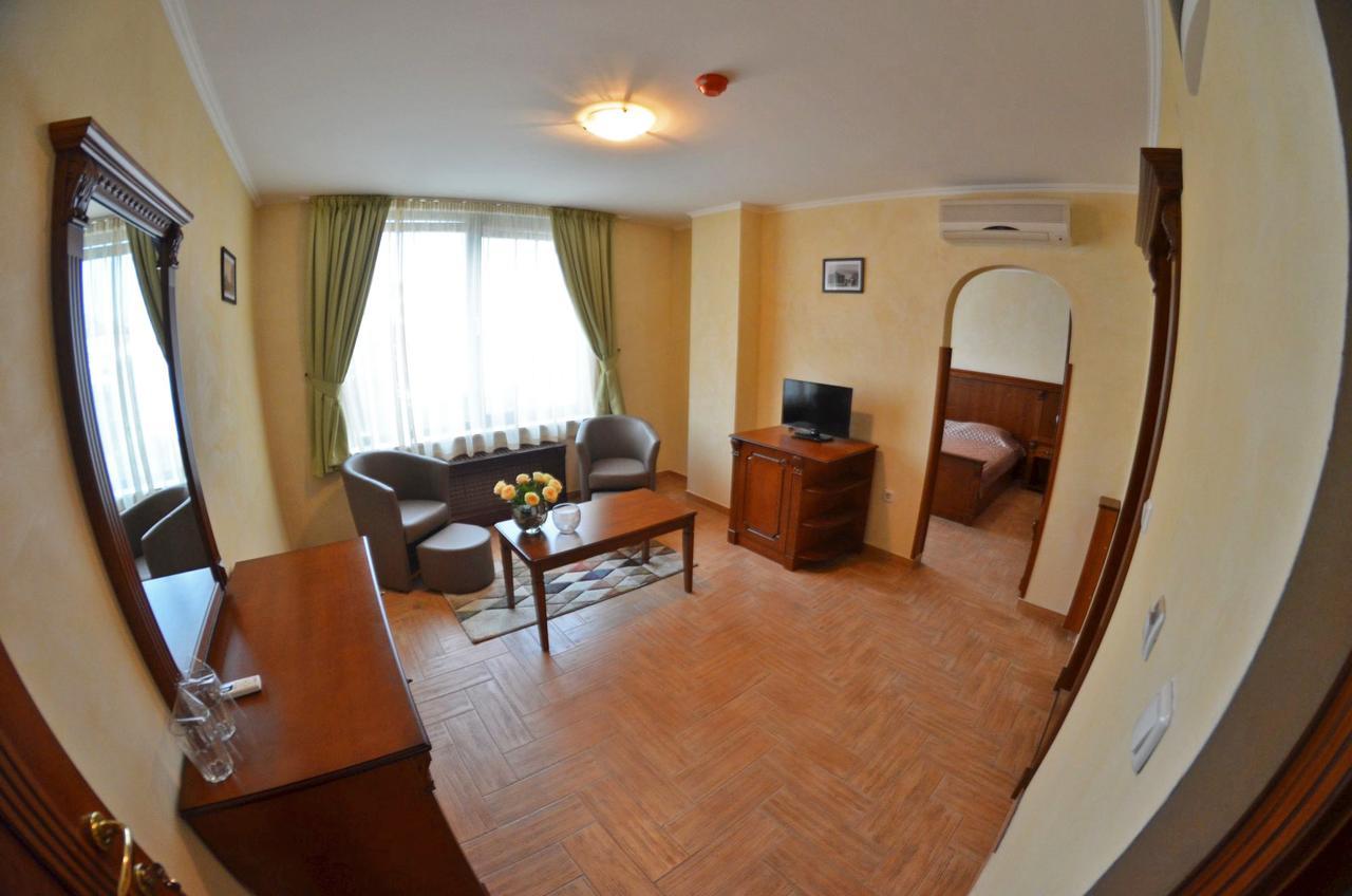 סופיה Central West Hotel מראה חיצוני תמונה
