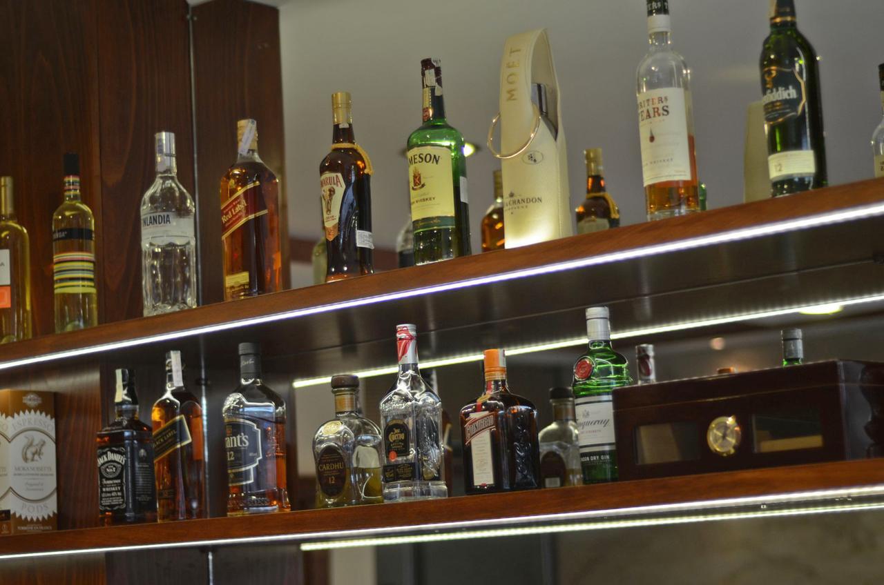 סופיה Central West Hotel מראה חיצוני תמונה