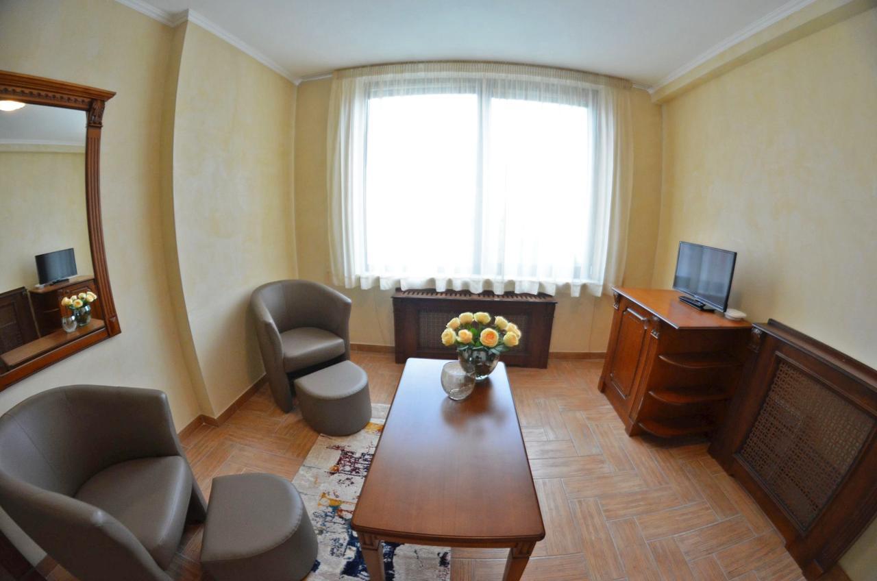 סופיה Central West Hotel מראה חיצוני תמונה