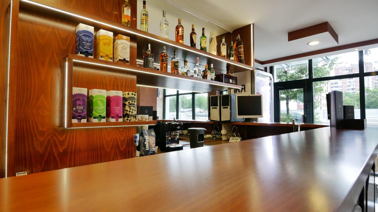 סופיה Central West Hotel מראה חיצוני תמונה